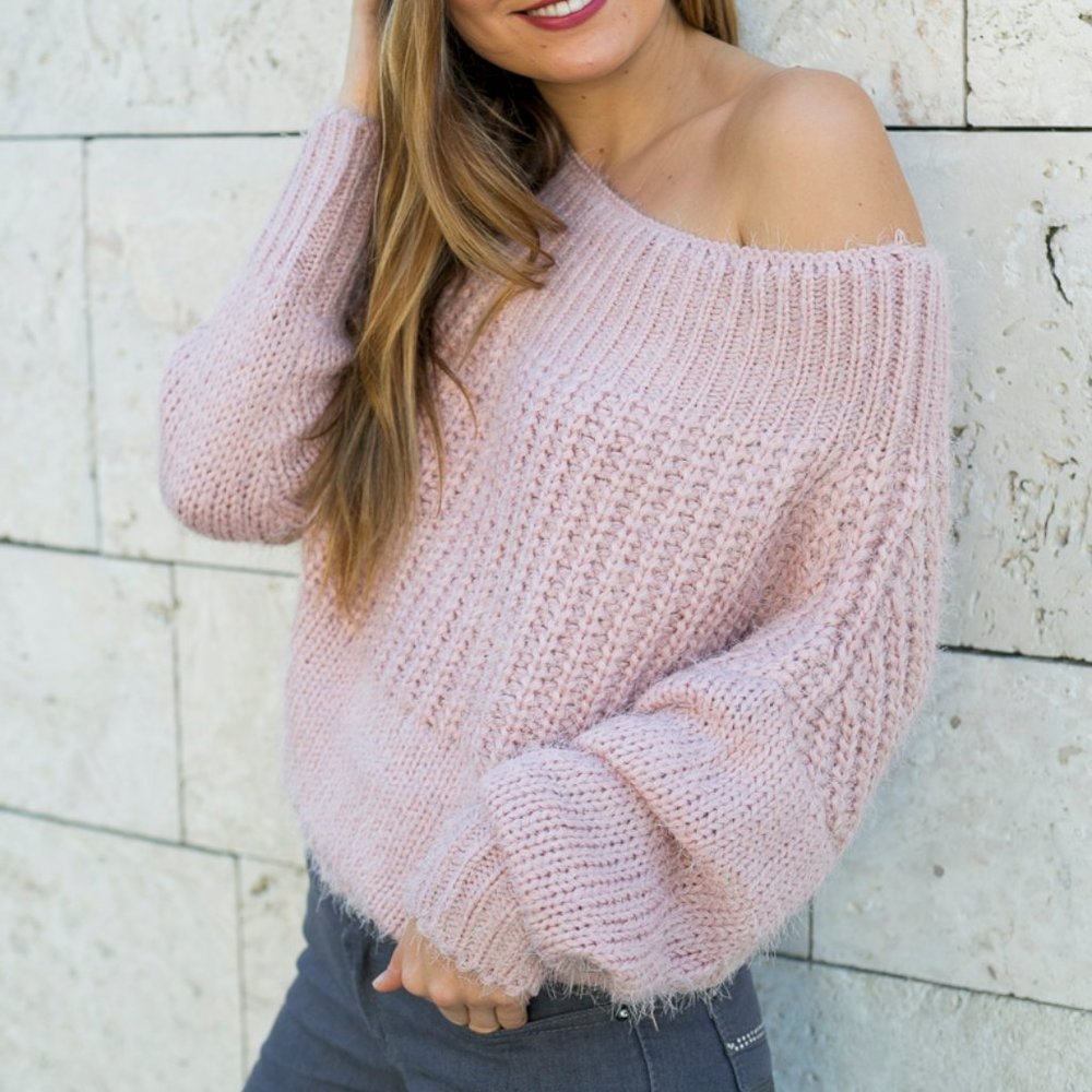 Cropped Fuzzy Chunky Knit  Long Sleeve Sweater